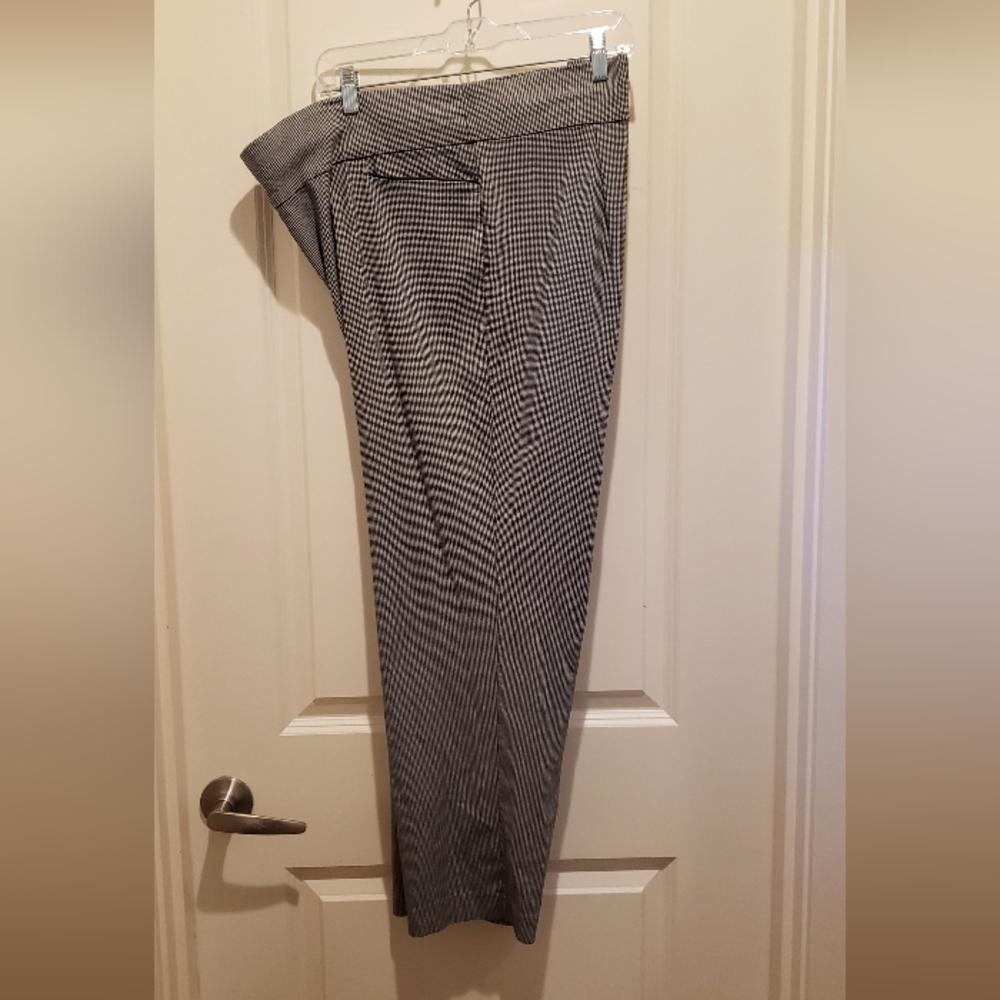89th & Madison Women's Black & White Herringbone Pants